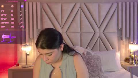 Snapshot of milarux chatting on 25, 11, 2025 milarux online show from 25, 11, 2025