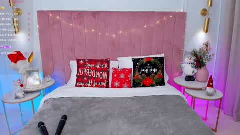 Snapshot of milavox chatting on 24, 12, 2024 Mia online show from 24, 12, 2024