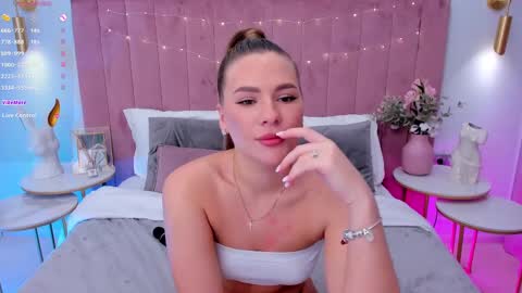 Snapshot of milavox chatting on 1, 3, 2025 Mia online show from 1, 3, 2025