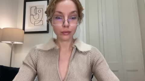 Mila online show from 30, 11, 2025