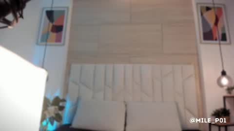 M I L E  online show from 9, 10, 2025