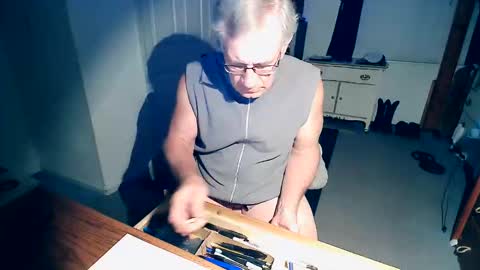 Milehi1958 online show from 6, 11, 2025