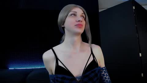 Snapshot of milena_hardy chatting on 7, 10, 2025 Milena Hardy online show from 7, 10, 2025