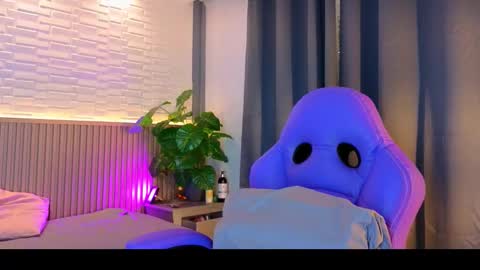 Snapshot of milena_lawson chatting on 27, 10, 2025 milena_lawson online show from 27, 10, 2025