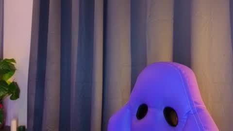 Snapshot of milena_lawson chatting on 26, 11, 2025 milena_lawson online show from 26, 11, 2025