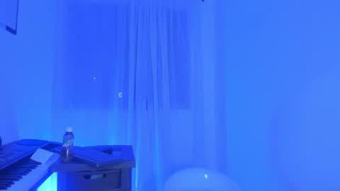 miley_kane online show from 6, 1, 2025