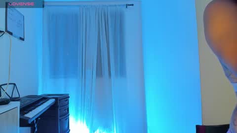 miley_kane online show from 13, 1, 2025