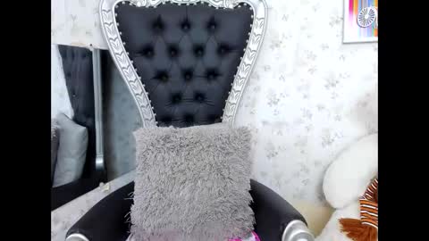 Snapshot of milf_bigass_ chatting on 2, 12, 2025 Antonella online show from 2, 12, 2025