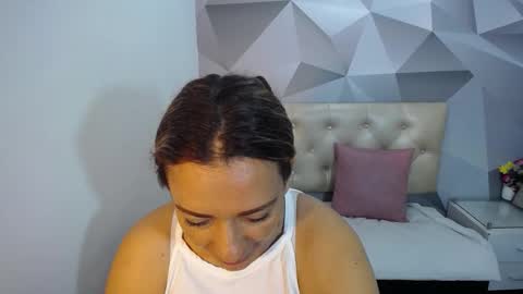 milf_hugeboobs online show from 19, 11, 2025