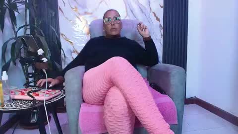  milf sikiu  online show from 27, 4, 2026