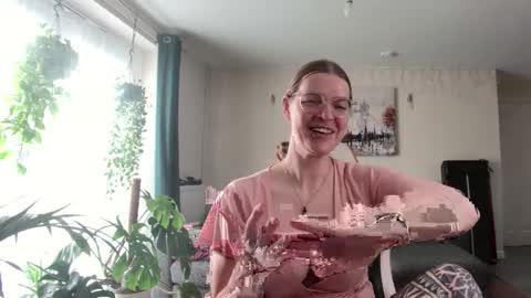 Milf Tara36 online show from 10, 3, 2025