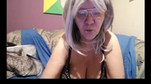 Snapshot of milfchantal chatting on 24, 1, 2025 Milfchantal online show from 24, 1, 2025
