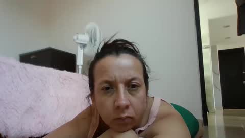 Snapshot of milfevha chatting on 9, 9, 2025 milfevha online show from 9, 9, 2025