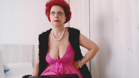 Milfsupreme online show from 16, 9, 2025