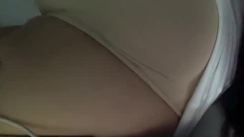 Snapshot of milfgoddesss chatting on 9, 5, 2026 MilfGoddessS online show from 9, 5, 2026