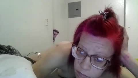 milfmadeslut online show from 15, 4, 2026