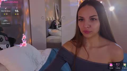 Snapshot of mili_milash chatting on 19, 11, 2025 Milana online show from 19, 11, 2025