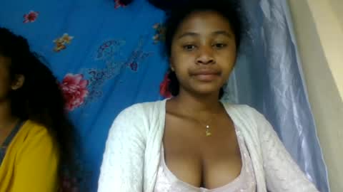 Snapshot of milinasy chatting on 25, 6, 2026 milinasy online show from 25, 6, 2026
