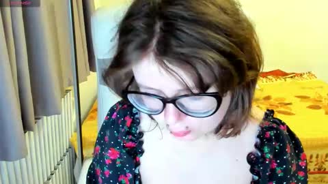 Snapshot of milisasweet chatting on 9, 9, 2025 MilisaSweet online show from 9, 9, 2025