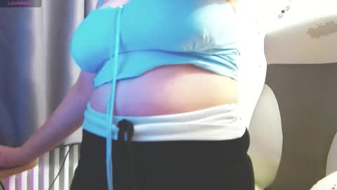 Snapshot of milisasweet chatting on 4, 11, 2025 MilisaSweet online show from 4, 11, 2025