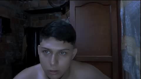 milk_boy25 online show from 23, 10, 2025
