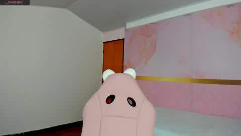 Snapshot of milk_candy16 chatting on 30, 9, 2025 S O F I A online show from 30, 9, 2025