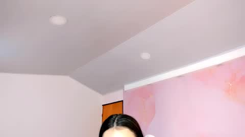 Snapshot of milk_candy16 chatting on 5, 10, 2025 S O F I A online show from 5, 10, 2025