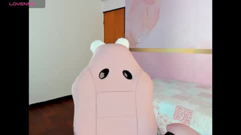 Snapshot of milk_candy16 chatting on 15, 10, 2025 S O F I A online show from 15, 10, 2025