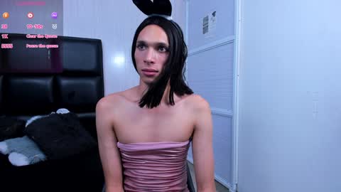 MAX online show from 17, 1, 2025