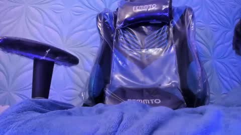 MAX online show from 3, 10, 2025