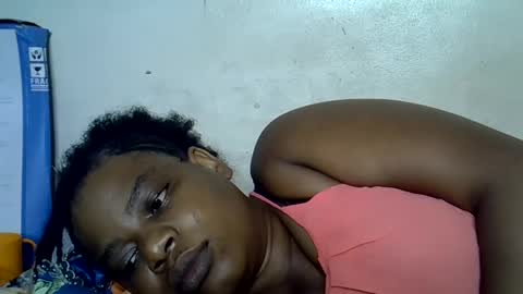 Snapshot of milk_titz chatting on 13, 1, 2025 kinwity online show from 13, 1, 2025