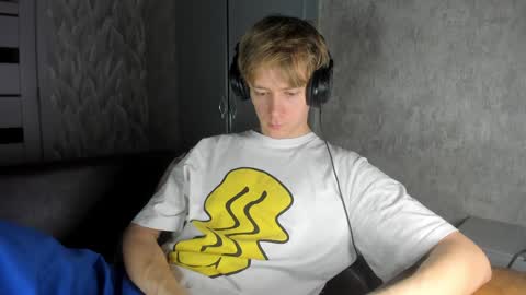 Isaac online show from 6, 2, 2025