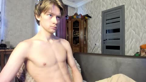 Isaac online show from 11, 3, 2026