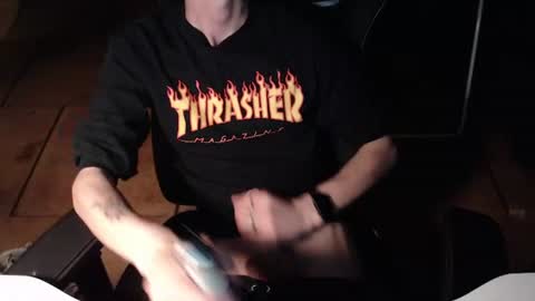 milkmeup_thick online show from 19, 7, 2026