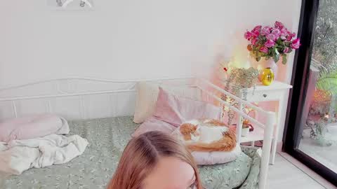 milky_0 online show from 18, 4, 2026