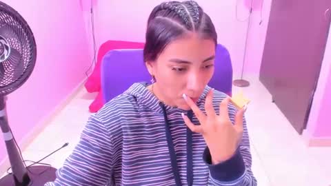 Snapshot of milky__boobs69 chatting on 14, 12, 2024 vale online show from 14, 12, 2024