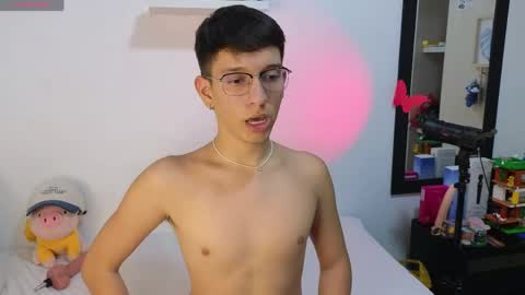 Snapshot of milky__boy_ chatting on 17, 5, 2026 H A R O L D online show from 17, 5, 2026
