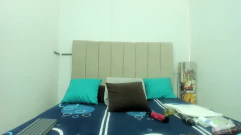 Snapshot of milky_lau_18 chatting on 19, 1, 2025 milky_lau_18 online show from 19, 1, 2025