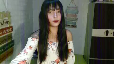 Snapshot of milkycumnel23 chatting on 10, 11, 2025 NEL 23 online show from 10, 11, 2025