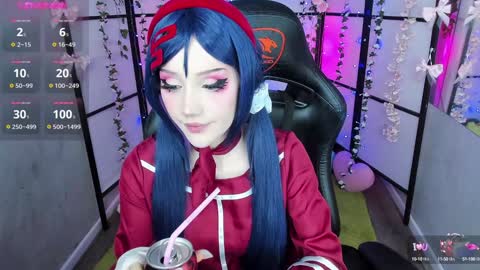 milky cute online show from 2, 2, 2025