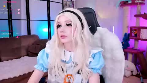 Snapshot of milkycute chatting on 11, 7, 2026 milky cute online show from 11, 7, 2026
