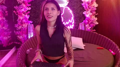 Snapshot of milla_davis chatting on 14, 12, 2024 MILLA online show from 14, 12, 2024