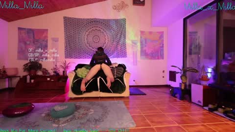 milla_milla online show from 21, 12, 2024