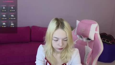 Snapshot of millaholt chatting on 14, 12, 2025 Hello Im Mila online show from 14, 12, 2025