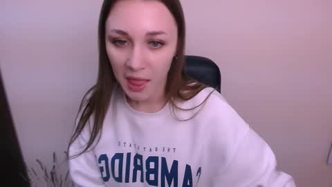 Snapshot of millasamsd chatting on 29, 11, 2025 Milla online show from 29, 11, 2025