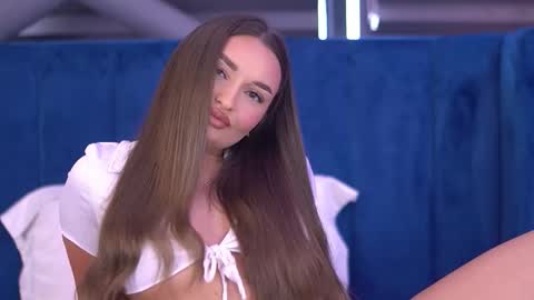 Milla online show from 10, 9, 2025