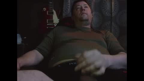 Snapshot of millbj02 chatting on 2, 12, 2025 millbj02 online show from 2, 12, 2025