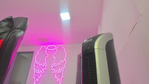 miller_silvana online show from 24, 4, 2026