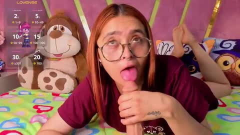 Snapshot of milleyjones_ chatting on 11, 10, 2025 milleyjones_ online show from 11, 10, 2025