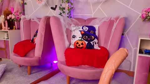 Snapshot of milleyjones_ chatting on 18, 10, 2025 milleyjones_ online show from 18, 10, 2025